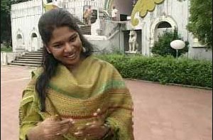 M_Id_114645_kanimozhi