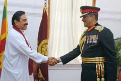 Mahinda Rajapakse (left) and Sarath Fonseka afp