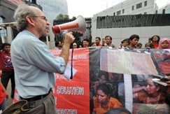 Activists demonstrate in support of Sri Lankan refugees in Jakarta - AFP