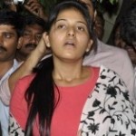 Anjali returns. Meets DCP