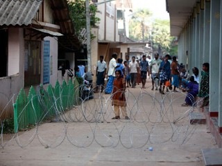rt_Sri_Lanka_Refugees_090305_mn
