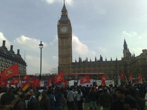 London protest photos 06042009_5