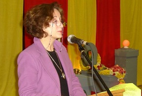 Dr. Ellyn Shander, an American physician who went to Sri Lanka and volunteered services in the North, after December 2004 Boxing Day Tsunami.