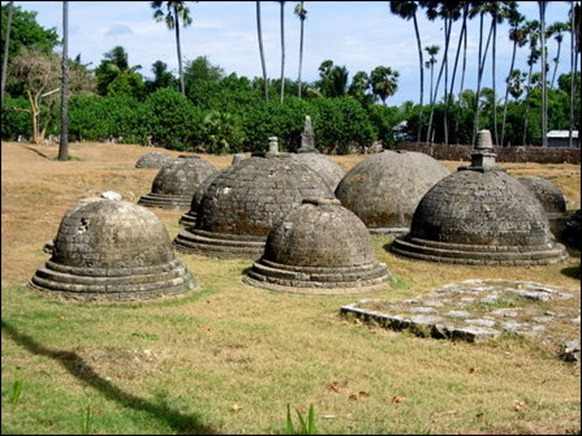 Kantharoadai_stupa_cluster_89304_445