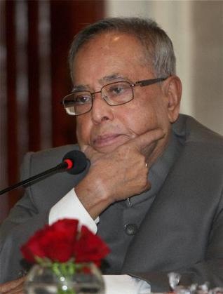 PTI Through the Ministry of External Affairs, I will take it up with the Sri Lankan authorities: Union Finance Minister Pranab Mukherjee. File photo 