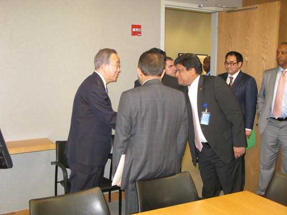 UN's Ban and Silva, Kohona looks on, ICC not shown  (c) MLee