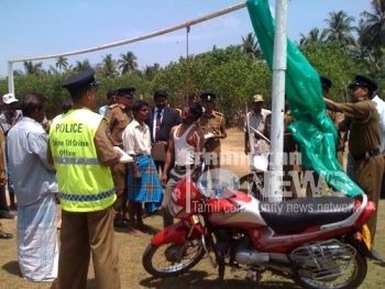 Tamil man hanging by neck; this video was posted 3 days ago.