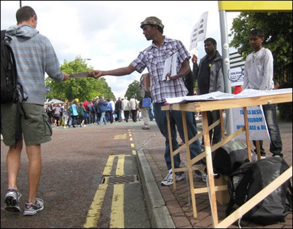 TS_Manchester_crick_protest_1_94241_445