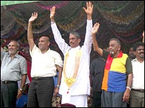 The JVP joined UNP and the TNA to support Fonseka presidency