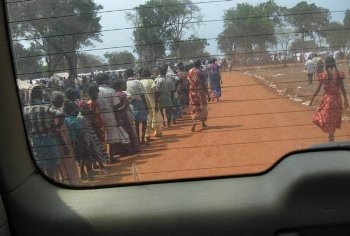 The LLRC is silent on the 'incarceration' of 282,000 Tamils in the Manik Farm camps for more than a year (Photos: www.warwithoutwitness.com)