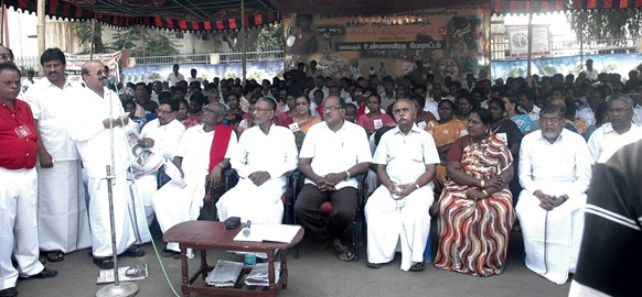 Tamil Nadu State General Secretary of the CPI, Mr. D. Pandian led the fasting campaign.