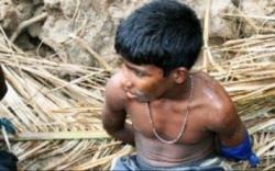 Captured young LTTE fighter - Channel 4