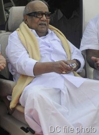 DMK chief M. Karunanidhi says he is under no pressure from Centre over a recently floated Eelam outfit - DC file photo