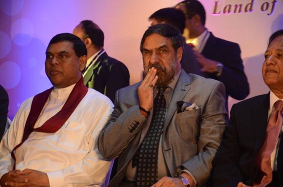 Commerce Minister Anand Sharma (C), flanked by Sri Lankan Ministers Basil Rajapaksa (left) and Sarath Amunugama, at the inauguration of the India Show, in Colombo on Friday. Photo: R.K. Radhakrishnan 