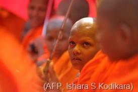 Young Sri Lankan Buddhist monks take part in a rally at Maharagama on February 17, 2013 calling for a ban on halal meat (AFP, Ishara S.Kodikara)