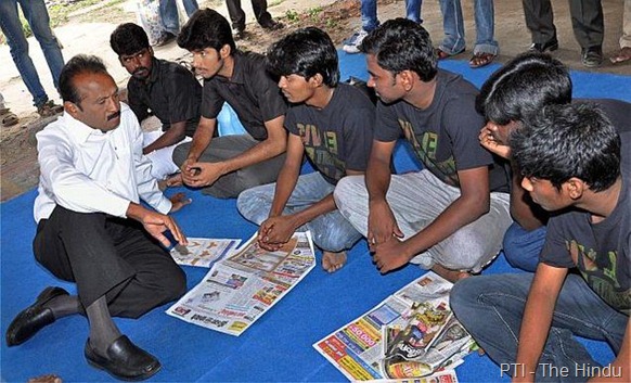 PTI MDMK chief Vaiko interacting with college students who are staging 'fast-unto-death' over the Sri Lankan Tamils' issues, in Chennai on Saturday. 