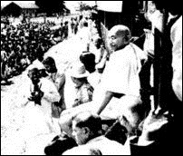 Jaffna Youth Congress bringing Mahatma Gandhi to Jaffna in 1927