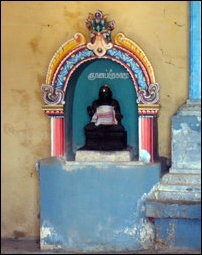 The idol of Thirunelveali Gnaanappirakaasar in a shrine in the Cheakkizhar Temple in Chithamparam, on the banks of the tank built by Gnaanappirakaasar [Photo: Seelan, UK, 2009]