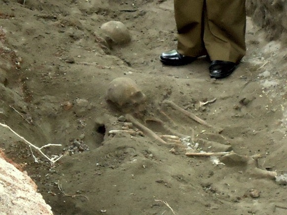 Mannaar_mass_grave_01