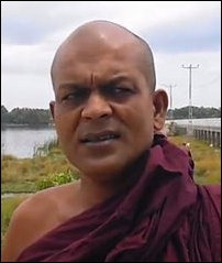 Ampitiye_Sumanarathana_thero_02_107870_200